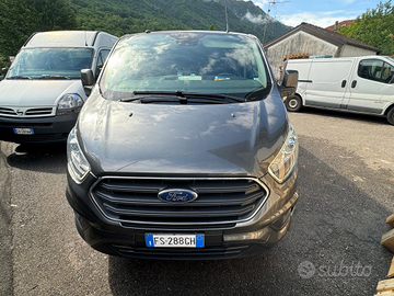 Ford transit custom doppia cabina