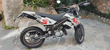 NOX KLE SM 50 MOTARD