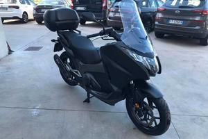 Honda Integra 750 black