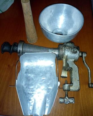 Macchina per fare la salsa funzionante