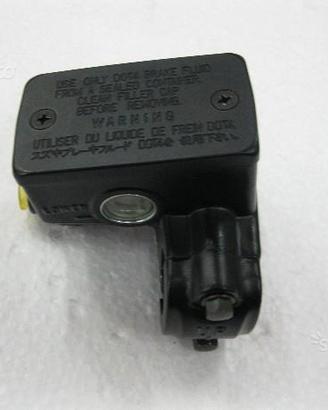 Pompa freni anteriore suzuki