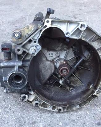 Cambio Lancia Y 1999 1100cc benzina 176B2000