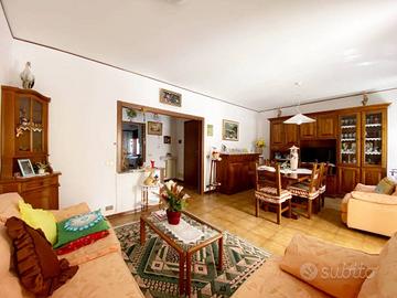 Appartamento di 113 m² con 3 locali e box auto a C