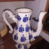 Brocca in porcellana