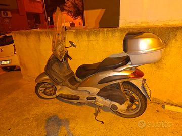 piaggio beverly 200