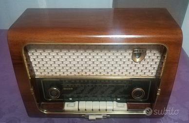 Radio a valvole Wega W817 anno 1956