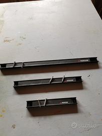 Calamite appendi attrezzi o coltelli