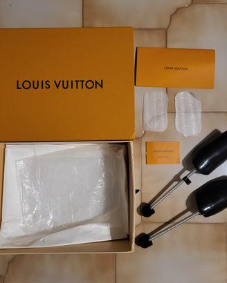 Box Sneaker LV trainer (originale)