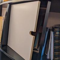 Libreria mappamondo mezzo mondo moderna