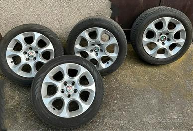 ALFA 159 - CERCHI IN LEGA DA 16" - GOMMATI