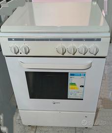 cucina 4 fuochi ventilato come NUOVO 