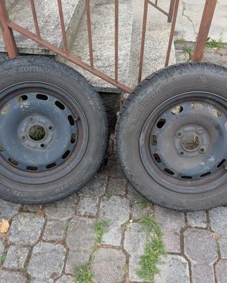2 gomme invernali 175/65R14 con cerchi in ferro