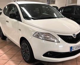 Lancia Ypsilon 1.0 FireFly 5 porte S&S Hybrid Ecoc