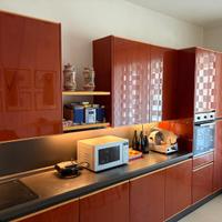 Cucina legno massello completa di elettrodomestici