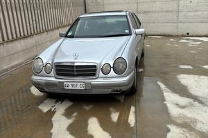 Mercedes-benz E 200 cat Classic w210