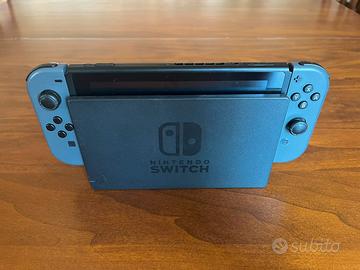 Nintendo Switch (2019) + accessori + custodia