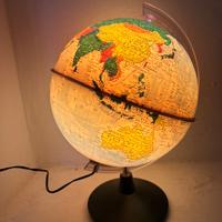 Mappamondo luminoso vintage