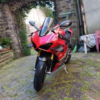 Ducati Panigale V4S