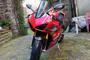 Ducati Panigale V4S