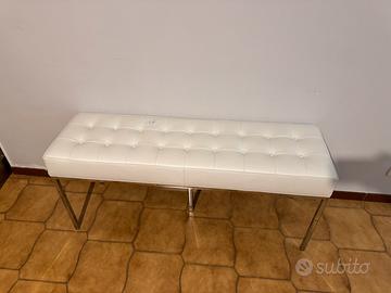 Panca imbottita in design moderno