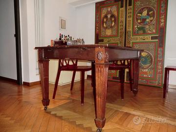 Tavolo antico allungabile