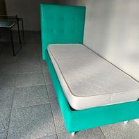 Letto Singolo in pelle  nuovo 