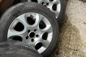 Gomme Alfa 159 ~  R 16 - Mozzo 5x110