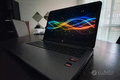 HP Laptop SSD 120GB Radeon 2GB + Borsa Omaggio