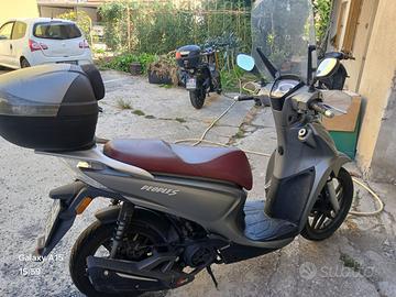 Kymco People S 150