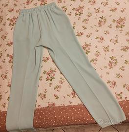 Pantalone elegante per donna con targhettino