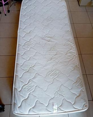 Materasso + rete a doghe