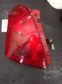 Fanale posteriore suzuki swift