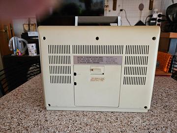 RADIO AM-FM ANNI 60 CON STEREO8 INCORPORATO