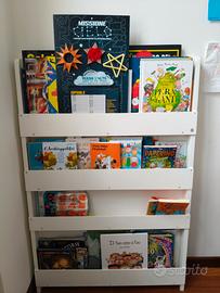 Libreria frontale in legno bianco