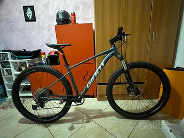 Bici Giant Talon 0 29