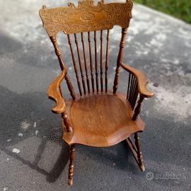 Sedia a dondolo in legno vintage anni 60