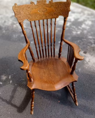 Sedia a dondolo in legno vintage anni 60