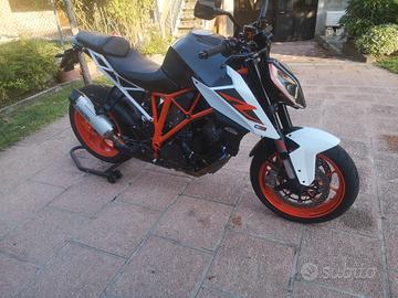 KTM Superduke 1290 R