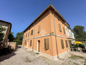 CASA SEMINDIPENDENTE A CARPI