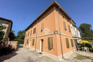 CASA SEMINDIPENDENTE A CARPI