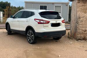 NISSAN Qashqai 1.6 dCi 4WD Tekna