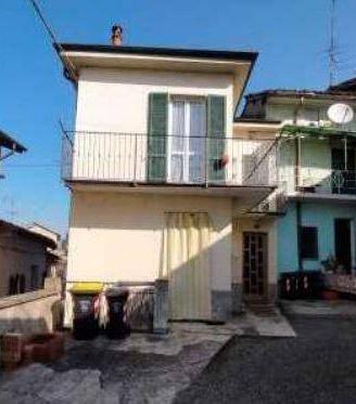 Immobile in asta di 182 m² con 5 locali e box auto