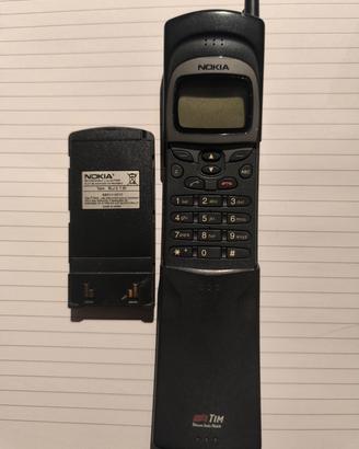 NOKIA 8110 Il bananino Nokia 6680 e altri