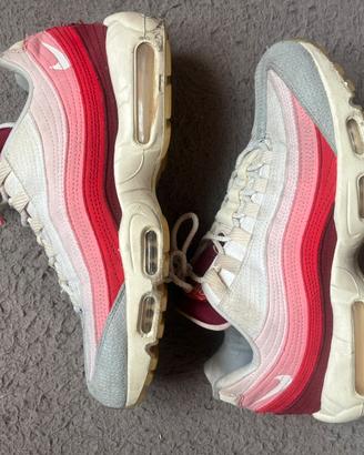 Nike Air Max 95 rosa taglia 42 ORIGINALI UK