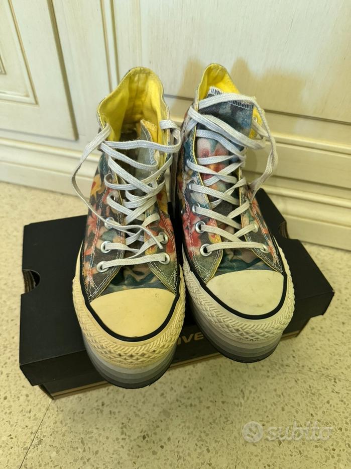 Converse fiori Vendita in Abbigliamento e accessori