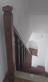 scala a L legno massello per interni