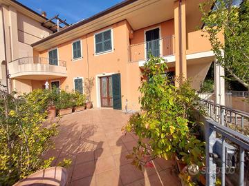 Villetta a schiera di 91 m² con 3 locali e box aut