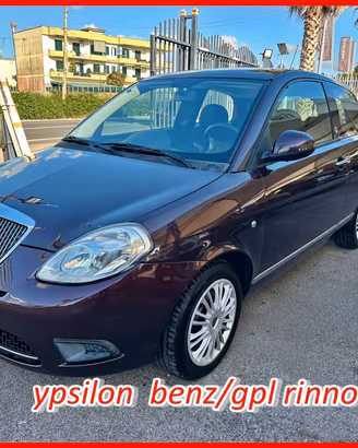 Lancia Ypsilon 1.4 Diva Ecochic GPL
