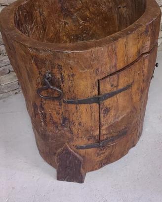 antico contenitore/mobiletto legno