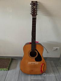 Chitarra 12 corde Yamaha FG